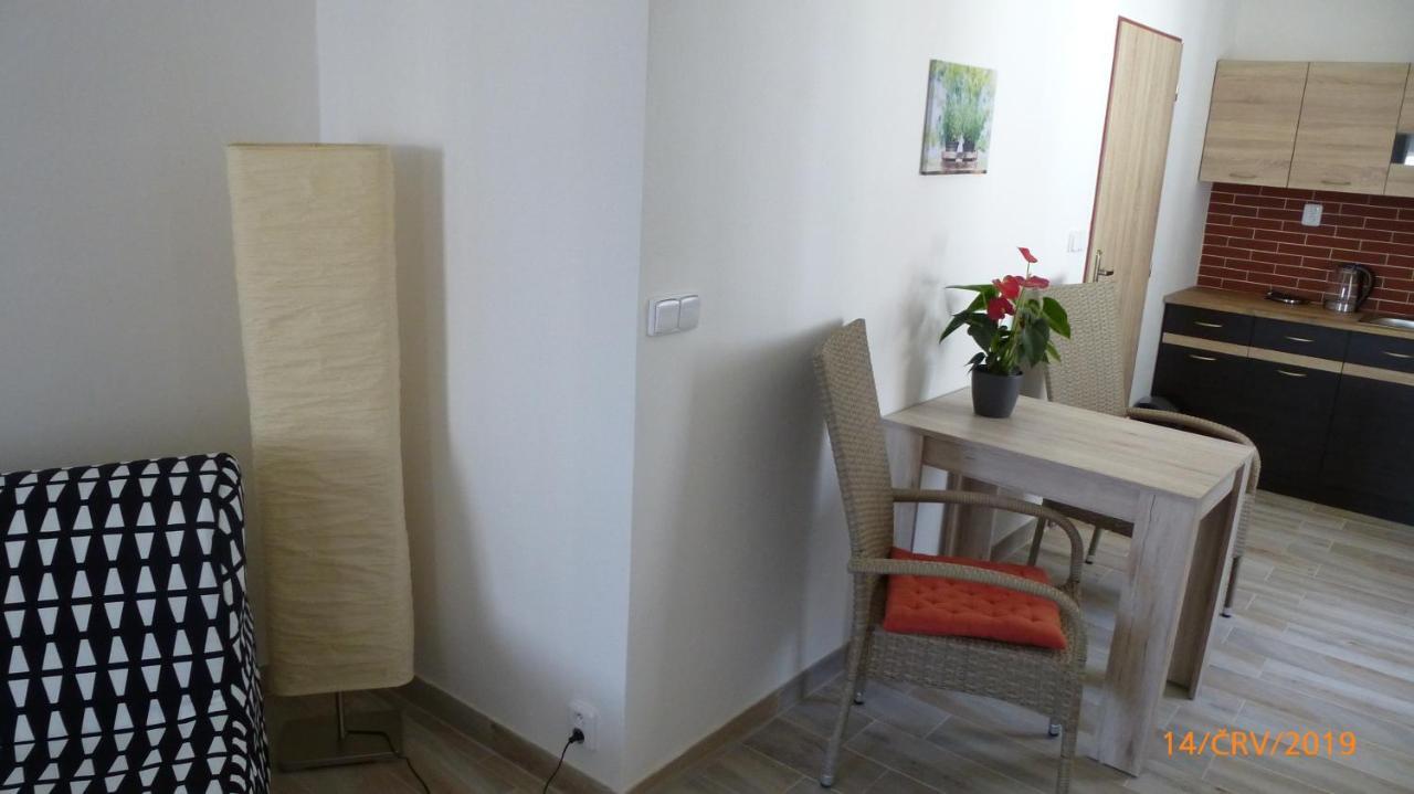 Penzion Sklar Nový Bor Екстериор снимка